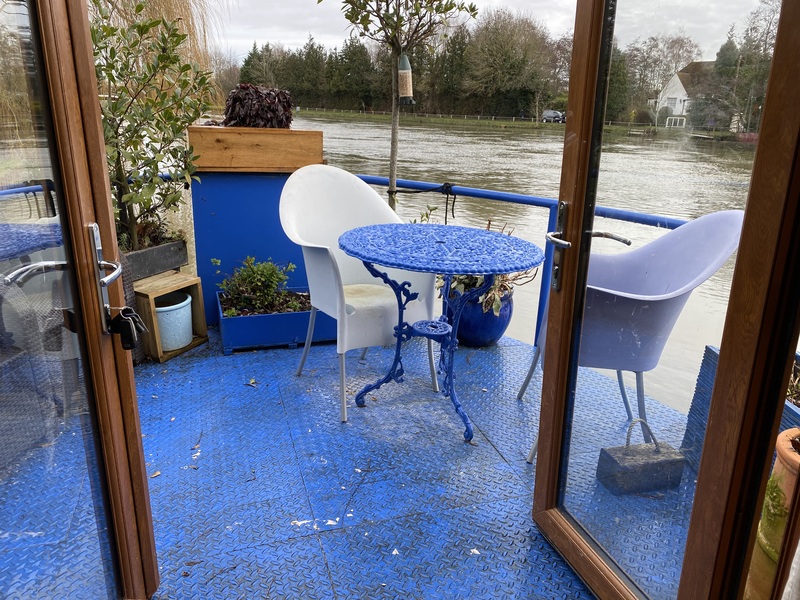 Barge - Houseboat