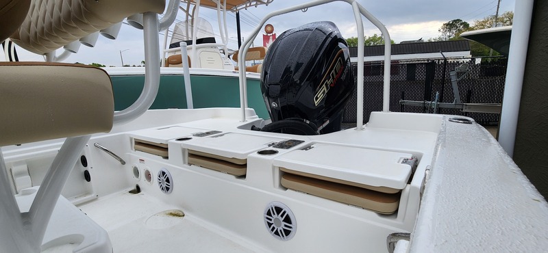 Nautic Star - 231 Hybrid