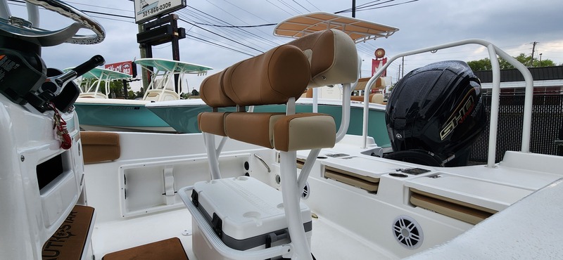 Nautic Star - 231 Hybrid