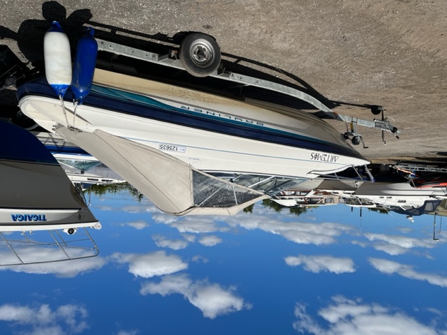 Bayliner - Capri 2052