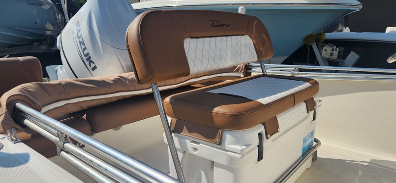 Pioneer - 180 Islander