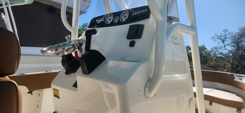 Pioneer - 202 Islander