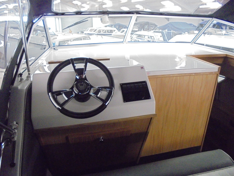 Viking - 26 Widebeam Golden Crown Edition