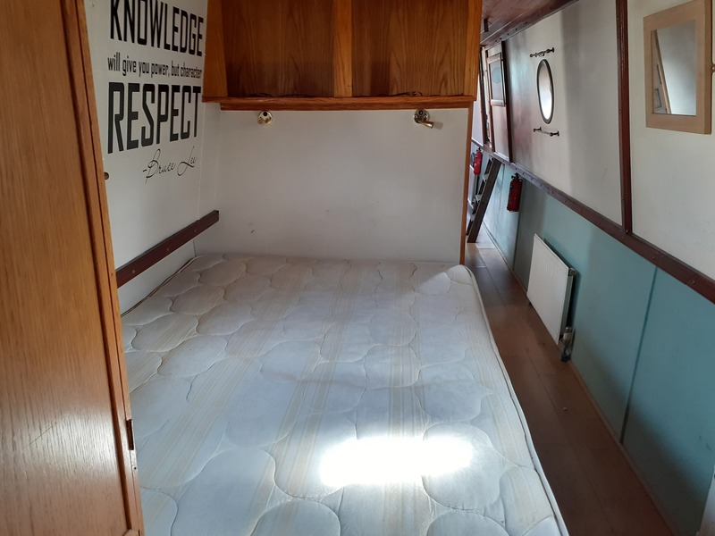 R & D Fabrications - 60ft Narrowboat called Stove Pipe Wells