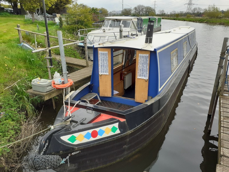 Hine Narrowboats - 48ft Narrowboat called Flotily