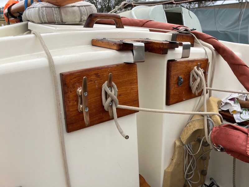 Character Boats - Post Boat