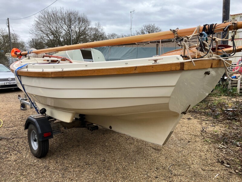Character Boats - Post Boat