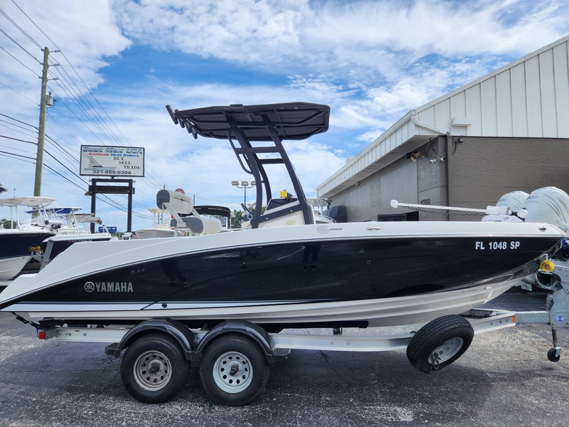Yamaha - 210 FSH Sport