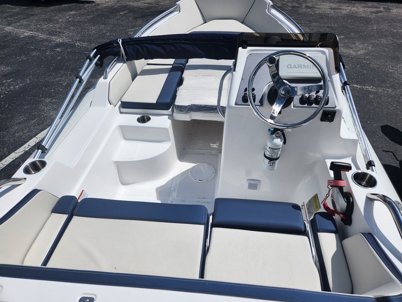 Nautilus - AB Inflatable 17 DLX