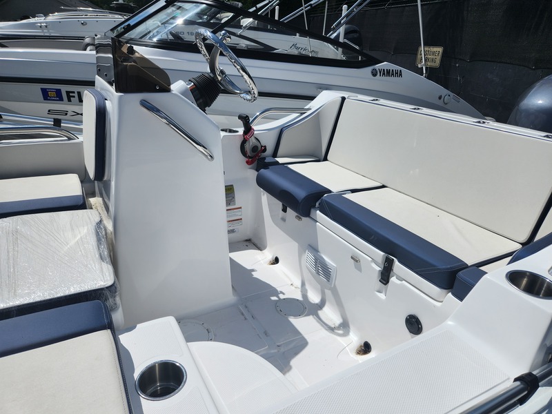 Nautilus - AB Inflatable 17 DLX