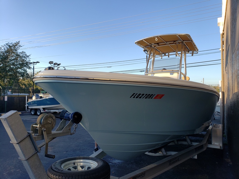 Pioneer 220 Bay Sport