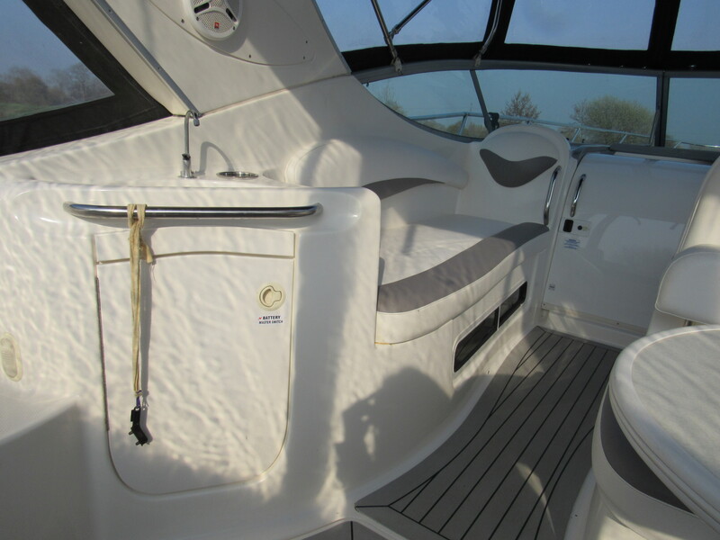 Maxum - 2700 SE
