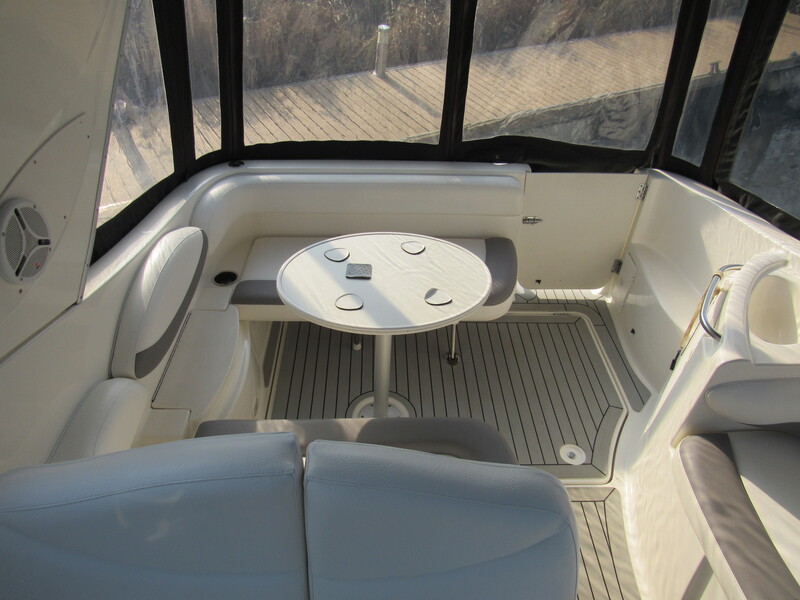 Maxum - 2700 SE