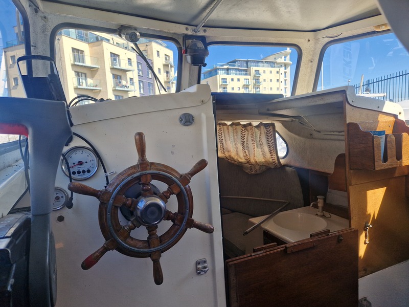 Hardy - 18 Navigator