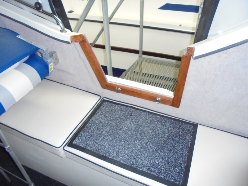 Viking - 32 Narrow Beam called Spirit of Advernture