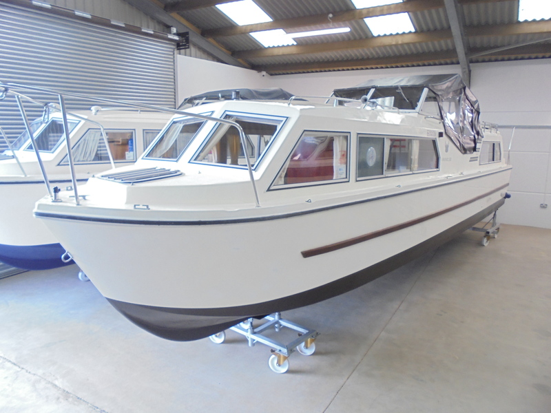 Viking - 32 Narrow Beam called Spirit of Advernture