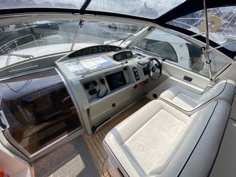 Broom Boats - 39kl 2+2