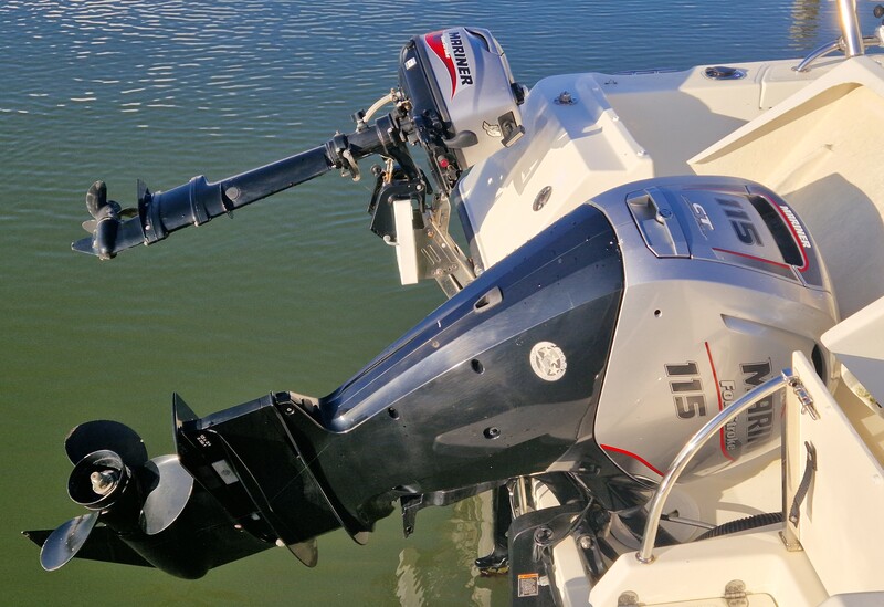 Quicksilver - CAPTUR 605 PILOTHOUSE