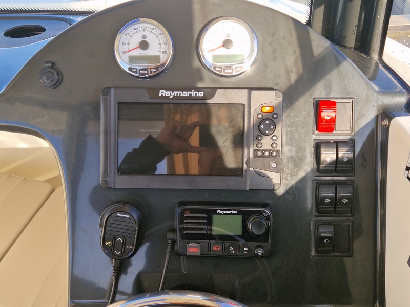 Quicksilver - CAPTUR 605 PILOTHOUSE