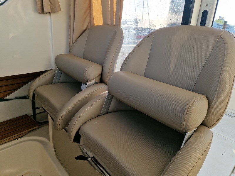 Quicksilver - CAPTUR 605 PILOTHOUSE