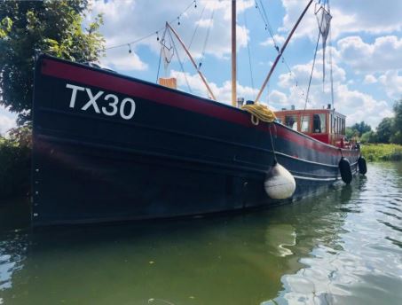 Barge - Dutch Shrimper