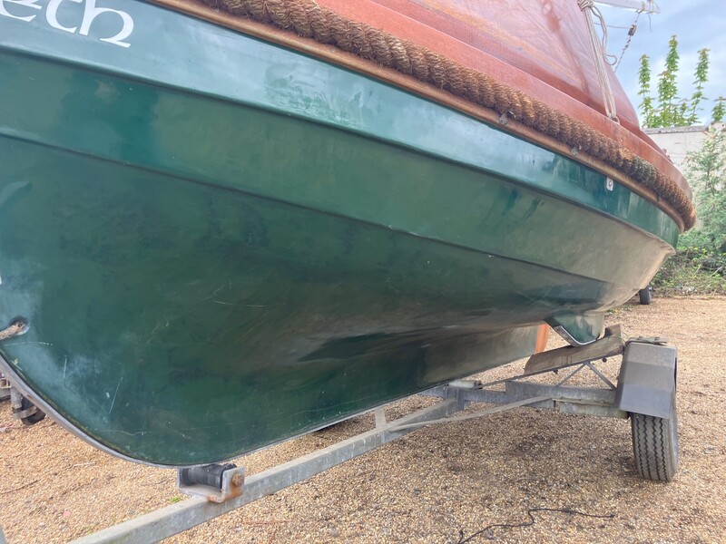 Character Boat - Post Boat Cuddy