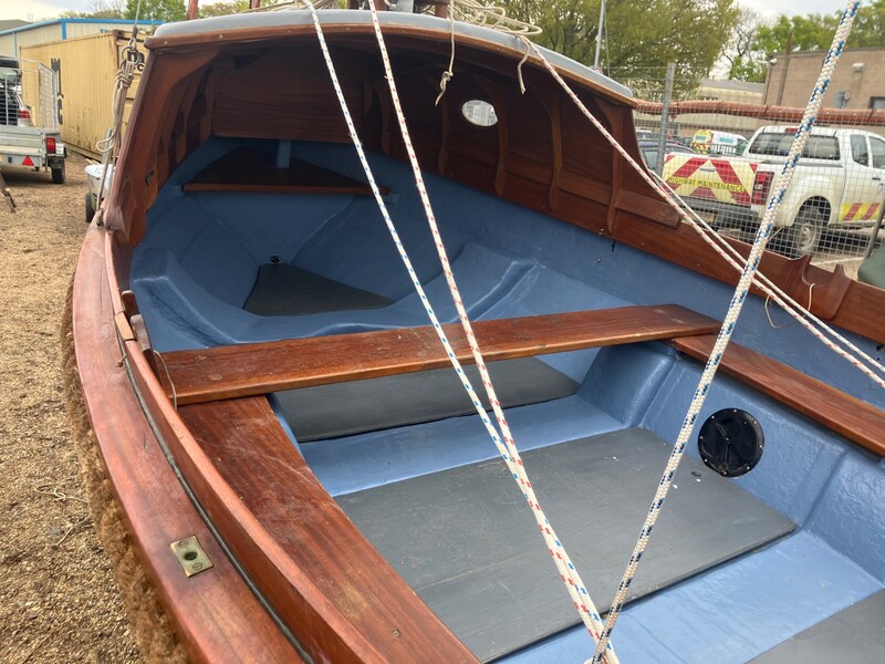 Character Boat - Post Boat Cuddy