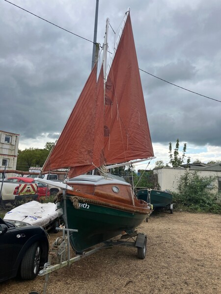 Character Boat - Post Boat Cuddy