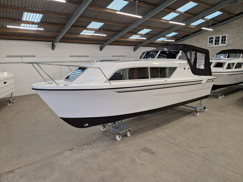 Viking - 260 Wide Beam HiLine Spec