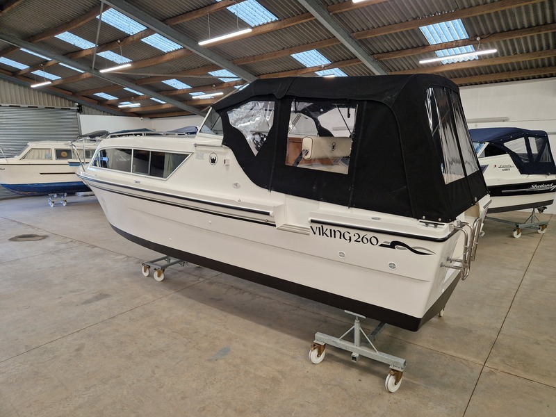 Viking - 260 Wide Beam HiLine Spec