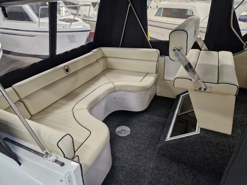 Viking - 260 Wide Beam HiLine Spec