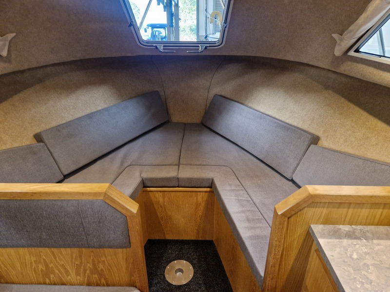 Viking - 260 Wide Beam HiLine Spec