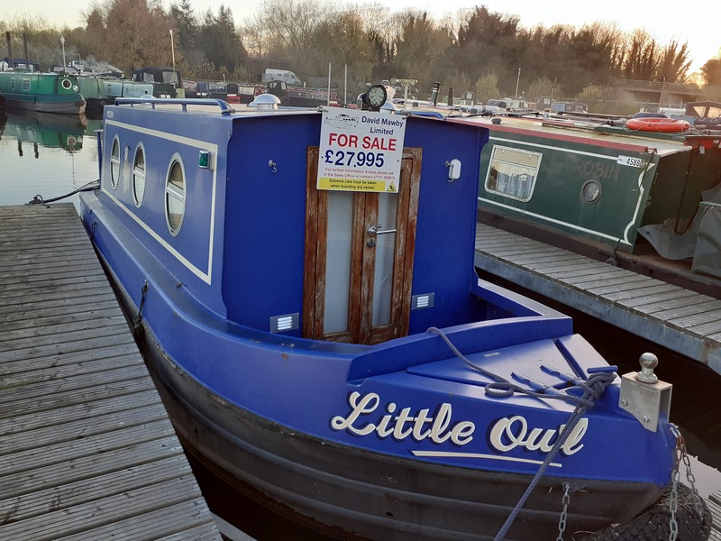 Victory Boats - 25ft Narrowboat called Little Owl