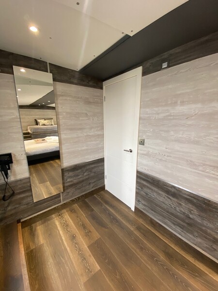 Barge - Houseboat