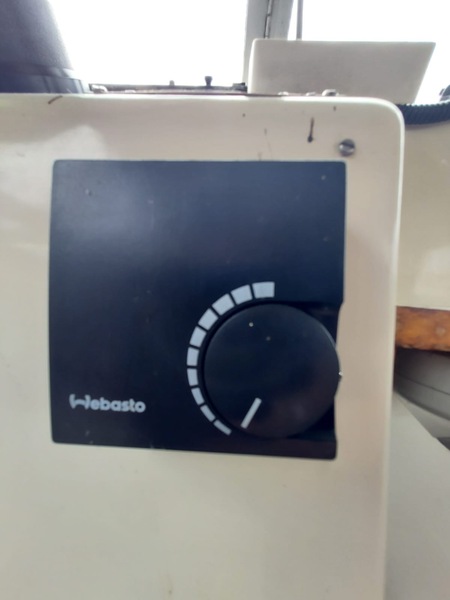 Sheerline - 950 Center cockpit